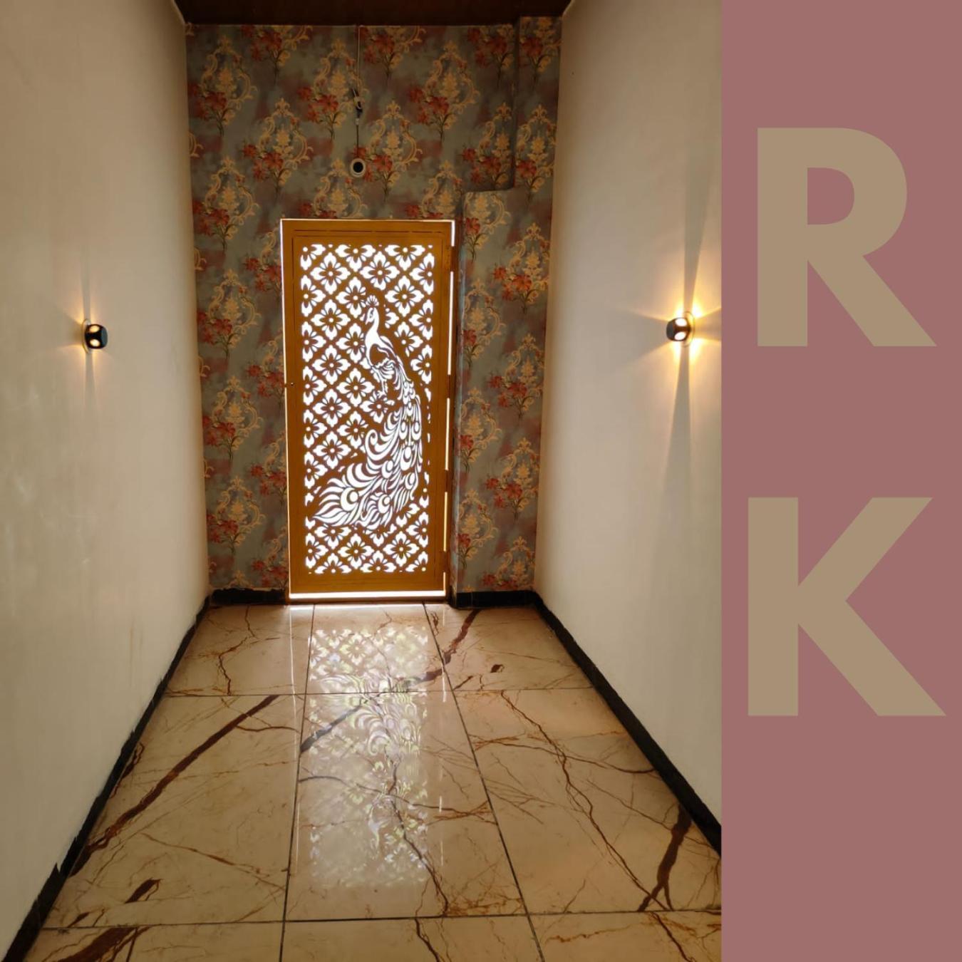 Rk Hotel & Restaurant ديواس المظهر الخارجي الصورة