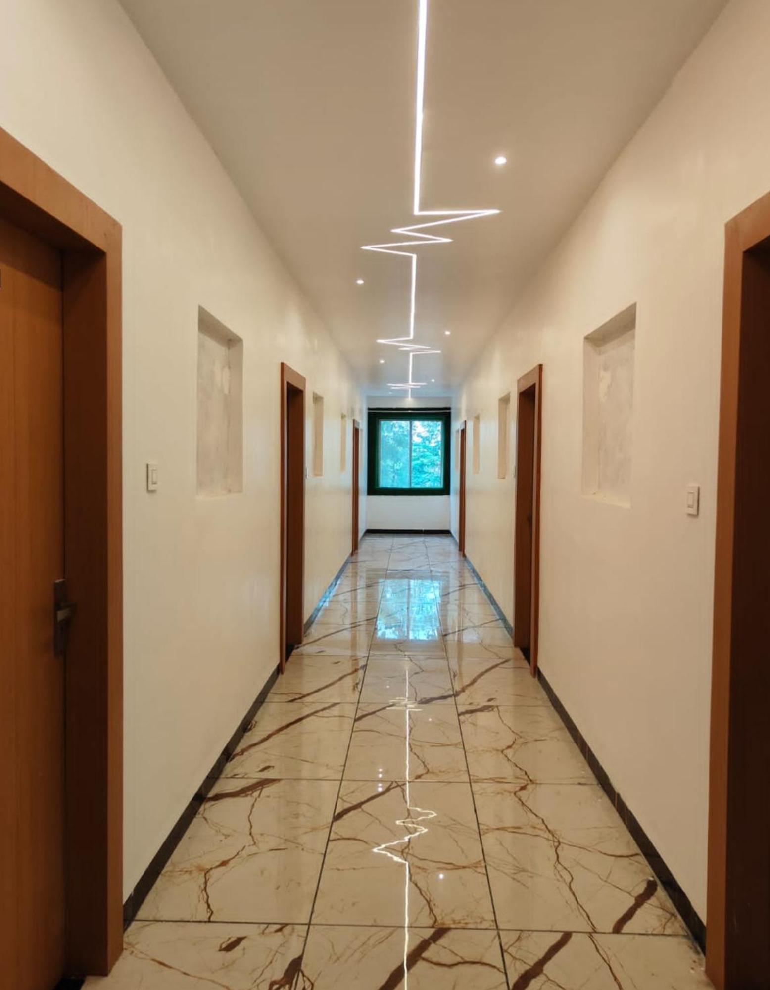 Rk Hotel & Restaurant ديواس المظهر الخارجي الصورة